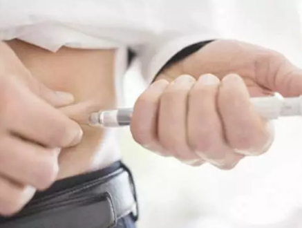 明知道长期打胰岛素对身体的危害,为什么不请地龙蛋白肽苦瓜肽来帮忙
